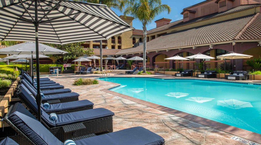 The refreshing pool awaits you!