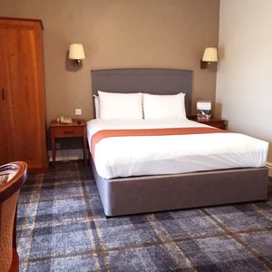 Arnos Bedroom New