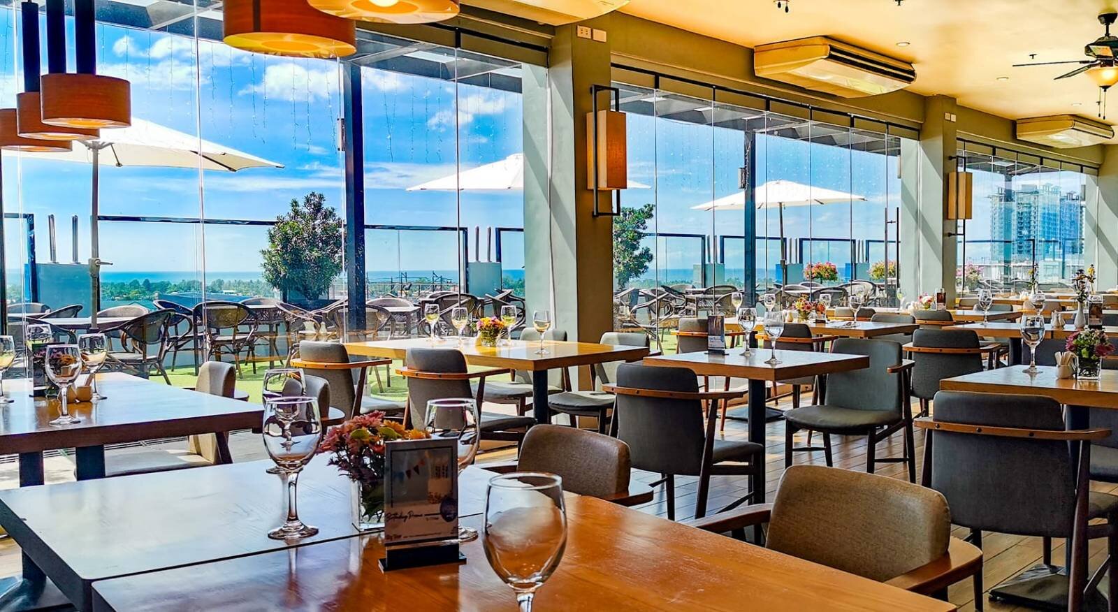 Skyview restaurant discount