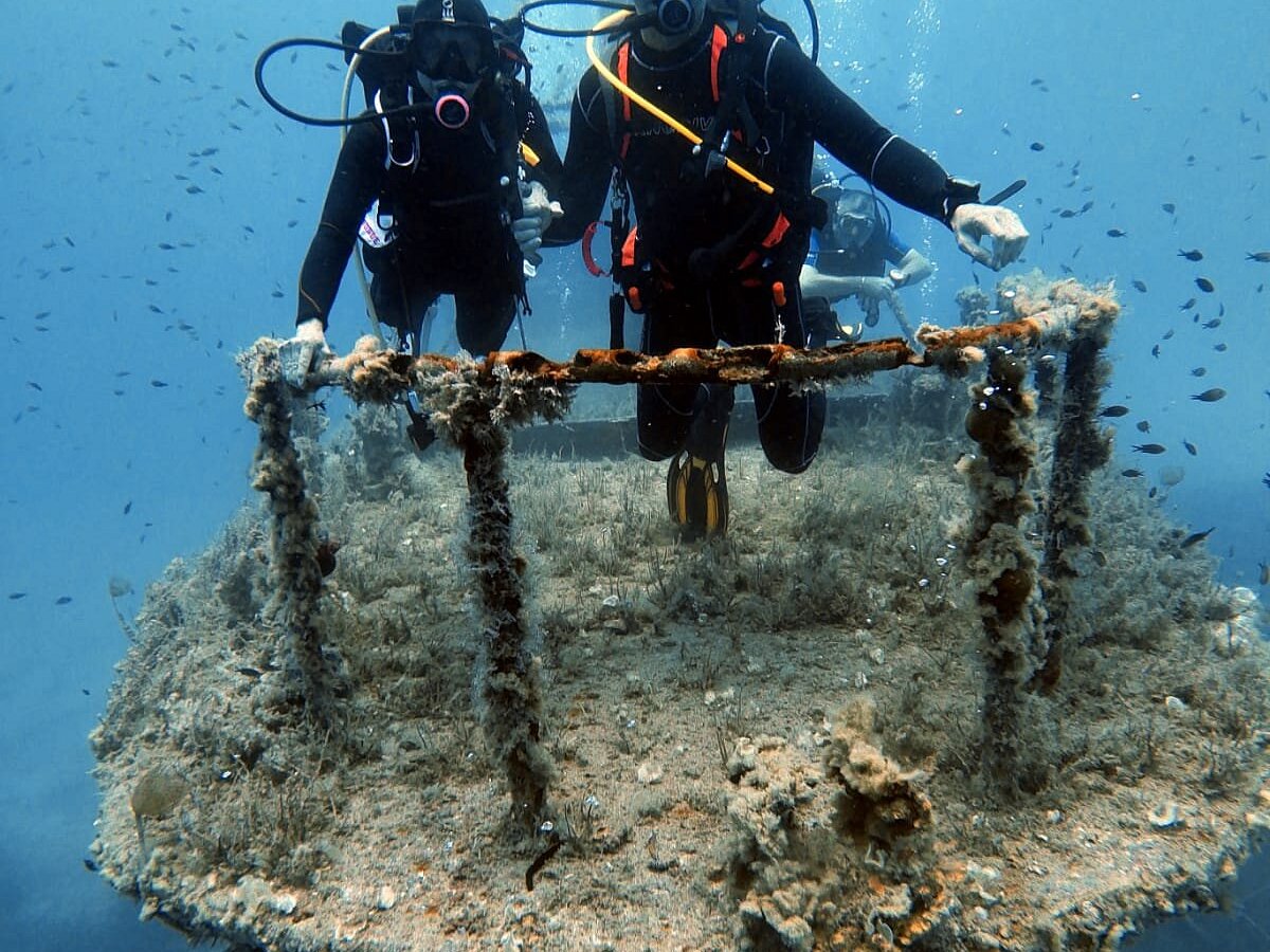 Discover Scuba Diving in Protaras. First Time Diving Made Easy and FUN.