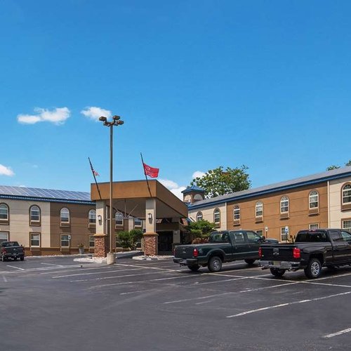 THE 10 BEST Elizabethtown Hotel Deals (Nov 2023) - Tripadvisor