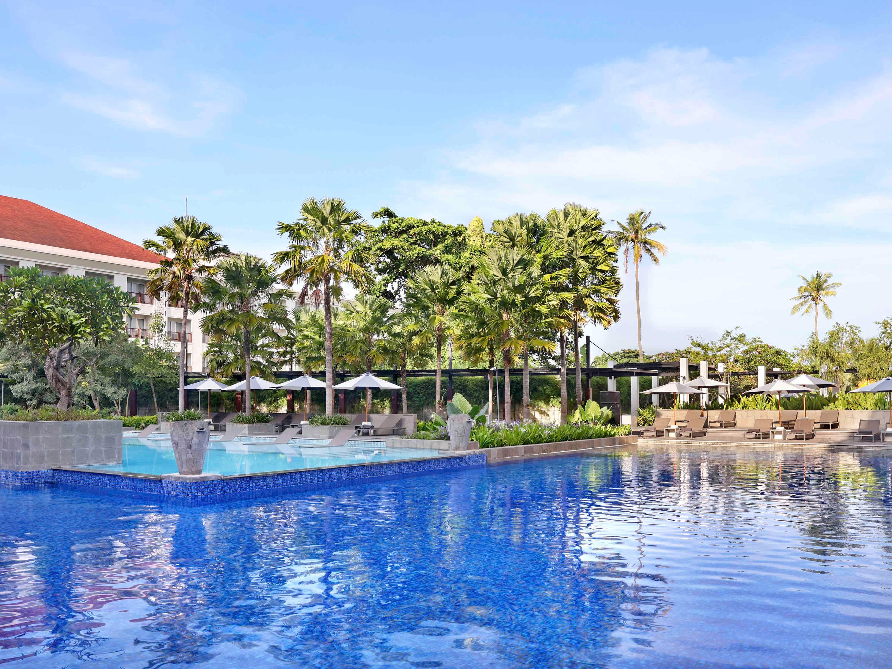 Grand Mercure Bali Seminyak Pool Pictures & Reviews - Tripadvisor