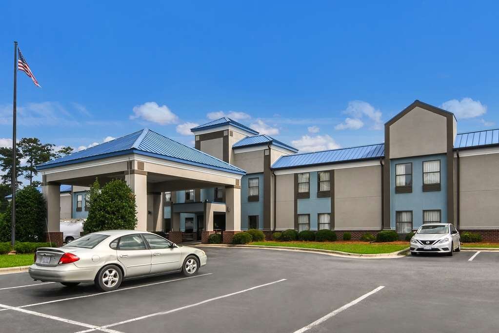 SURESTAY PLUS BY BEST WESTERN TARBORO $76 ($̶8̶5̶) - Updated 2023 ...