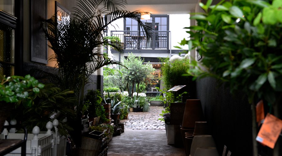 Entrance to the restaurant
