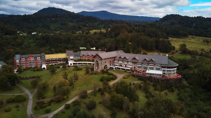 HOTEL TERMAS PUYEHUE WELLNESS & SPA RESORT desde $4,813 (Chile ...