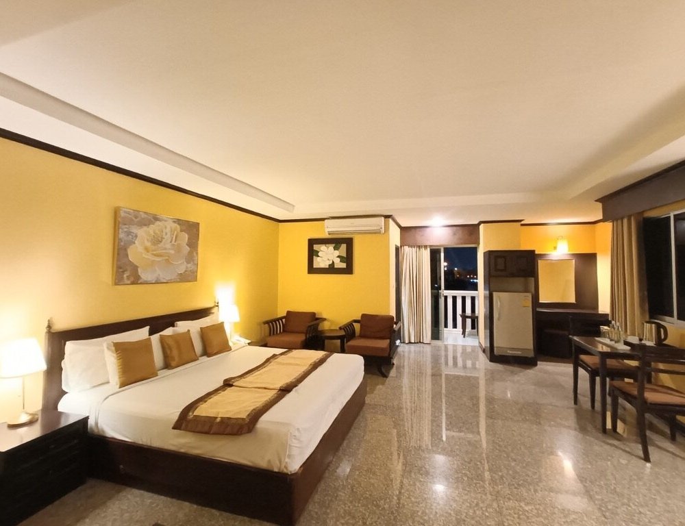 Royal Peninsula Hotel by null