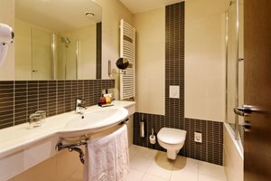 Room & Suite