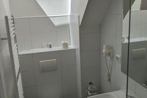 Room & Suite