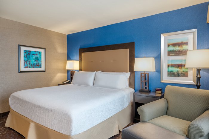 HOLIDAY INN TERRE HAUTE - Updated 2023 Prices & Hotel Reviews (IN)