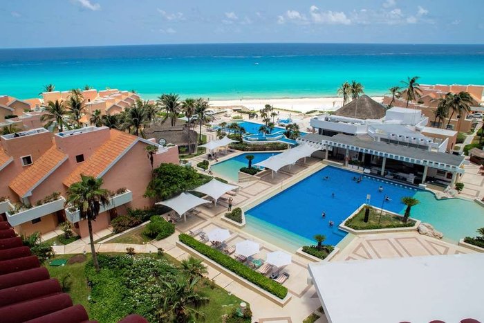 Wyndham Grand Cancun All Inclusive Resort & Villas Pool Pictures ...