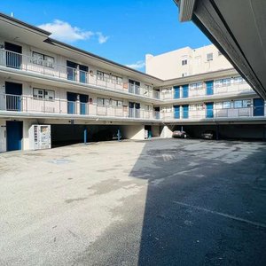 Motel San Francisco CA Van Ness Exterior