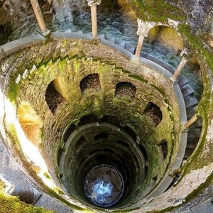 Quinta da Regaleira Einweihungsbrunnen