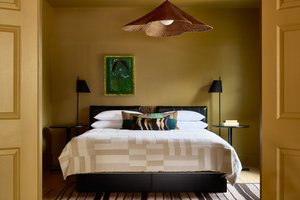 Room & Suite