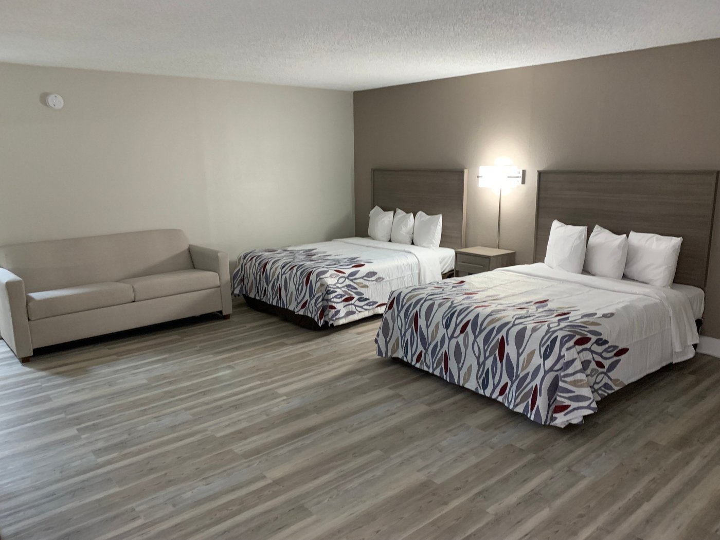 RED ROOF INN & SUITES VINELAND - BUENA (NJ): 33 fotos, comparação de ...