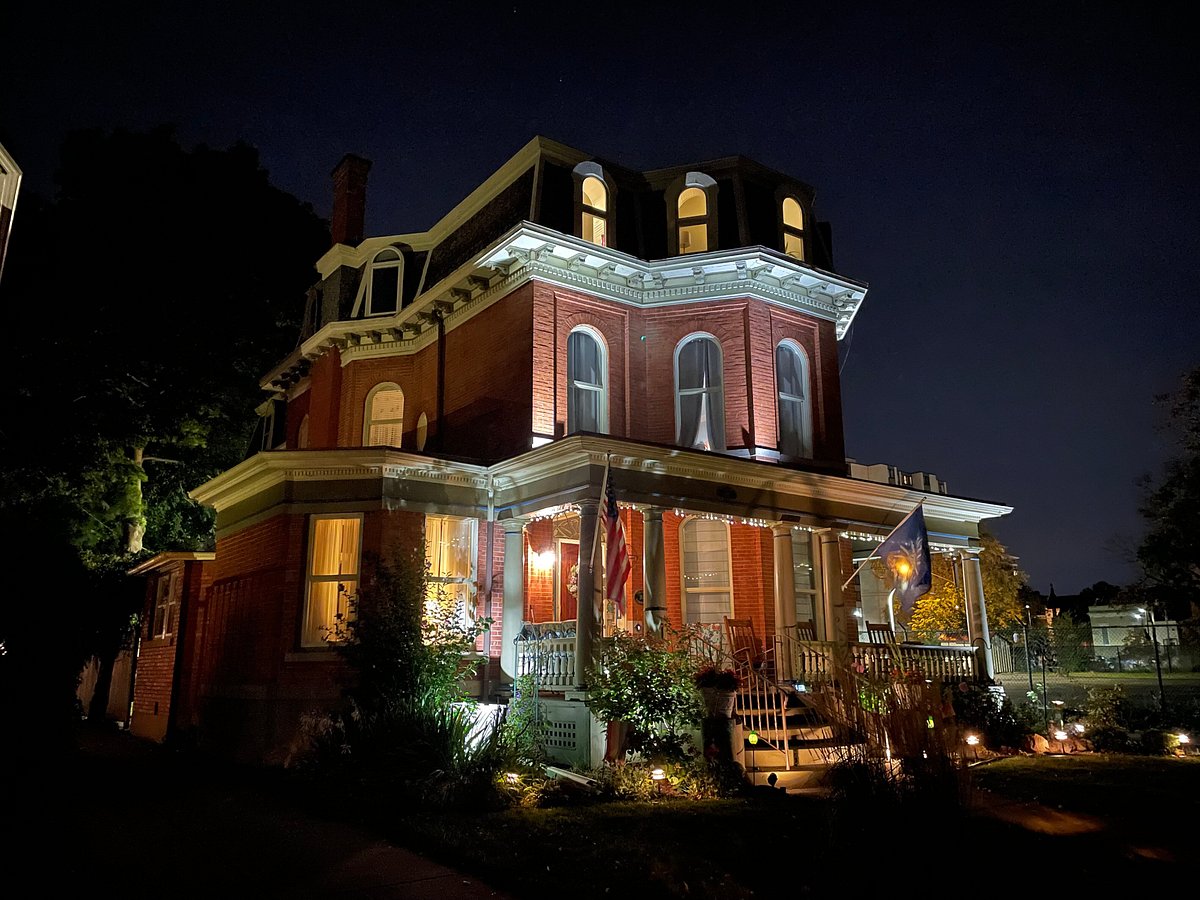 THE 5 BEST Buffalo Bed and Breakfasts 2024 (with Prices) - Tripadvisor