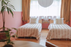 Room & Suite