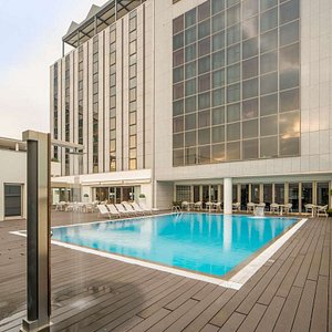 NH Dona Ines Hotel Facilities Swimming Pool Vertical