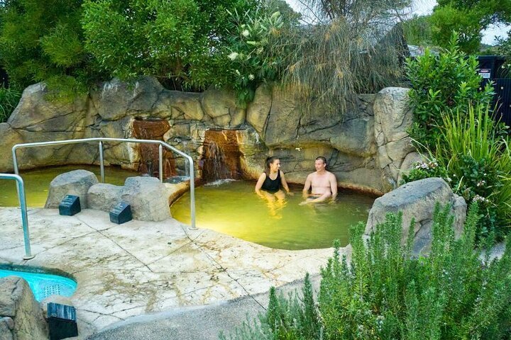 2023 2-Hour Deep Blue Hot Springs in Warrnambool