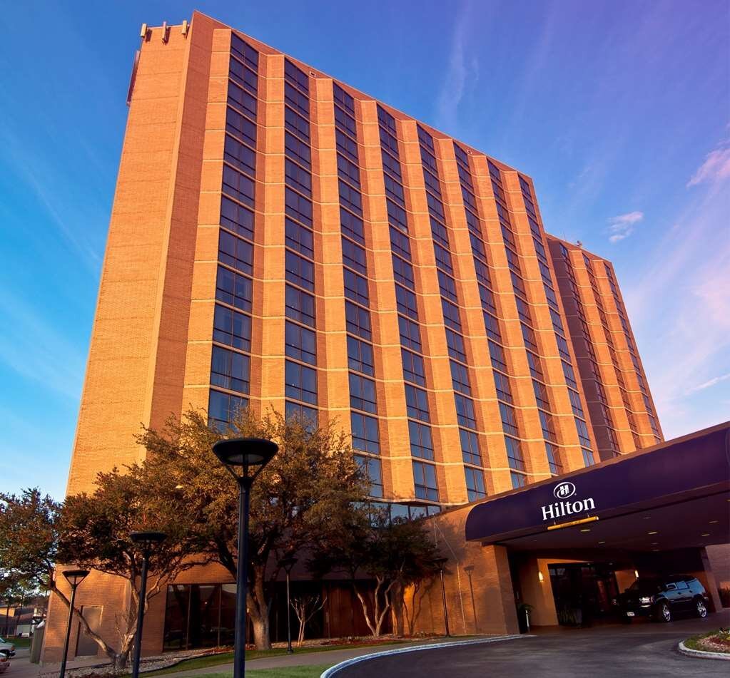 HILTON ARLINGTON $130 ($̶1̶9̶6̶) - Updated 2023 Prices & Hotel Reviews - TX