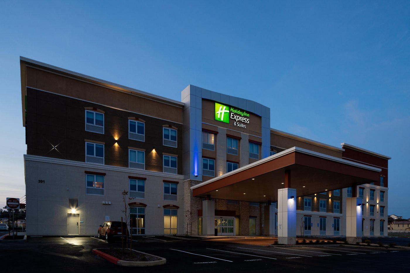 HOLIDAY INN EXPRESS & SUITES HOLLISTER, AN IHG HOTEL - Prices & Reviews ...