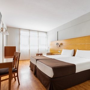 604065 Guest Room
