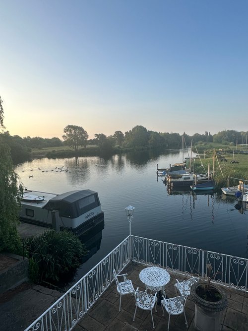 The Warren Lodge Hotel - Updated 2023 Reviews (shepperton)