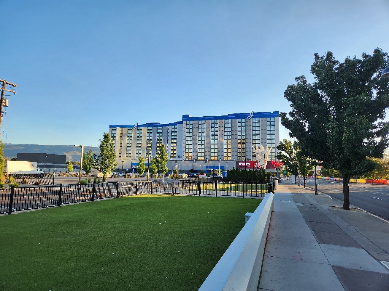 J RESORT Hotel (Reno, Nevada) Prezzi e Recensioni 2025