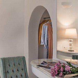 Anteliz Suites, hotel in Santorini