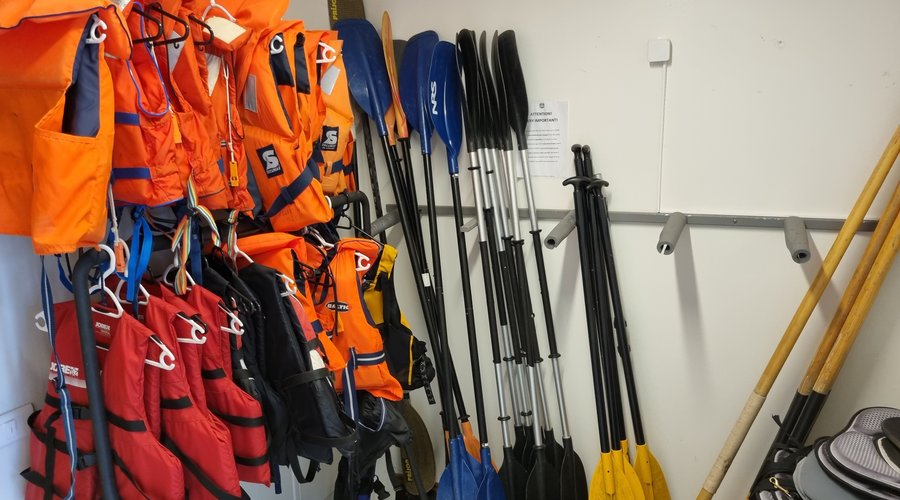 Gear for boats and kayaks, use included with stay.