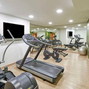 NH Collection Palacio De Oquendo Hotel Facilities Gym Light