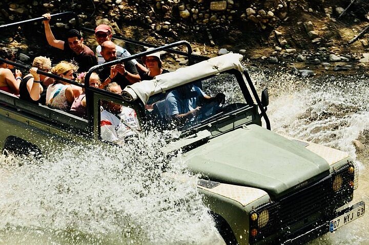 Rafting e aventura de safári de jipe no Koprulu Canyon