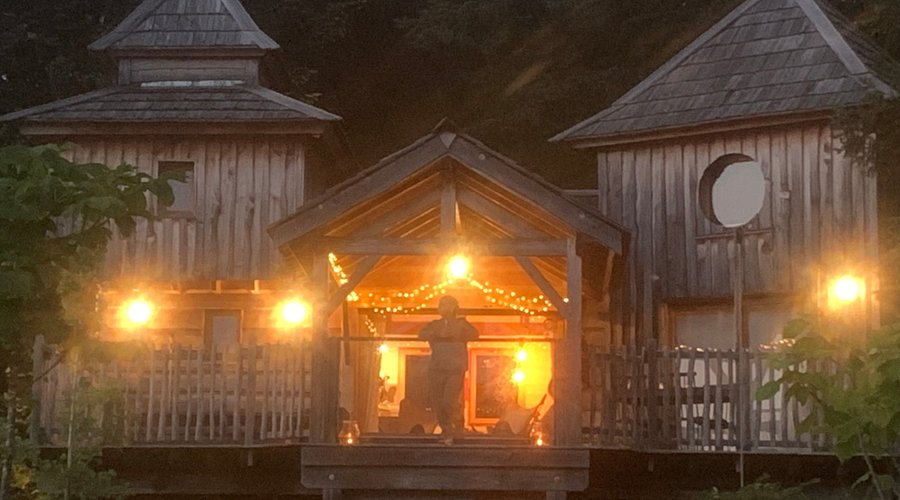Treehouse at night 