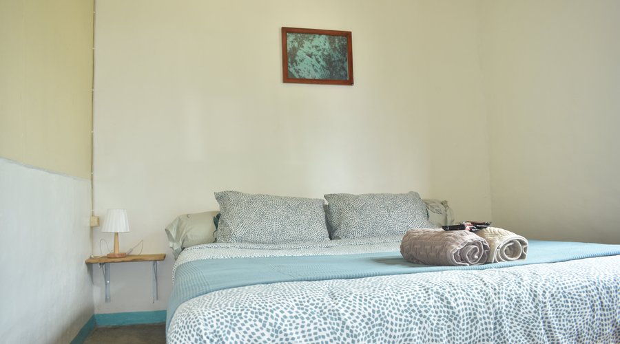 Nangaranga Beach Room is inspired by the beautiful beach in Borong, Manggarai. The Nangaranga Beach room offers a kingsize double bed, fresh linen, daily cleaning services, a bottle of mineral water and a nice breakfast. 