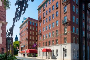 Sheraton Commander Hotel in Cambridge