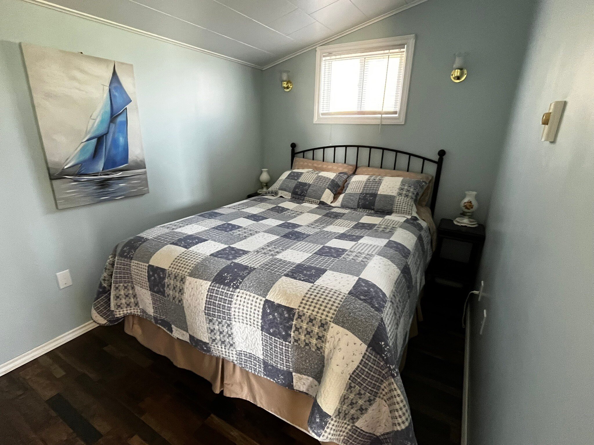 Hillside B&B (C̶$̶1̶4̶8̶) C$128 - UPDATED 2023 Prices, Reviews & Photos ...