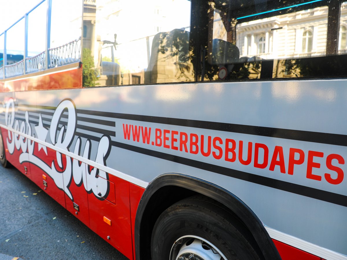 Beer Bus Budapest - Meet the Iconic Ikarus Buses