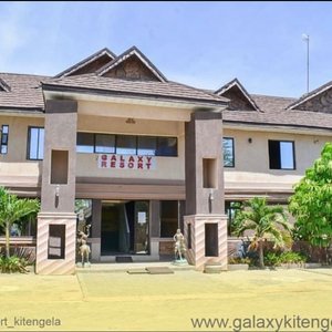 Galaxy Resort is the ultimate venue, captured in the scenic surroundings of Kajiado’s Kitengela. The sheer beauty of the location, uncompromised quality of food and high level of service, attracts customers to the rooms, restaurants and conference facilities available at Galaxy Resort.
