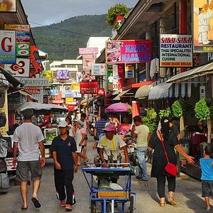 Central Phuket : Experience The Luxury Shopping Destination