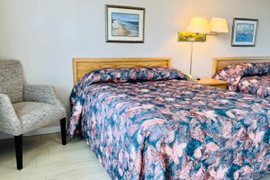 Room & Suite