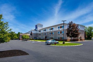 Sleep Inn Manchester Airport in Londonderry