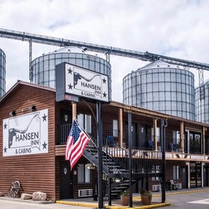 Hansen Inn and the new look