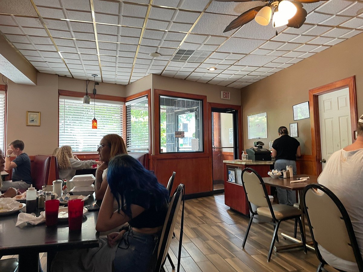 LANDMARK FAMILY RESTAURANT, Milwaukee - Fotos, Número de Teléfono y Restaurante Opiniones