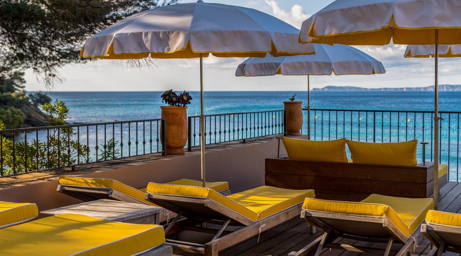 Pool deck with a view