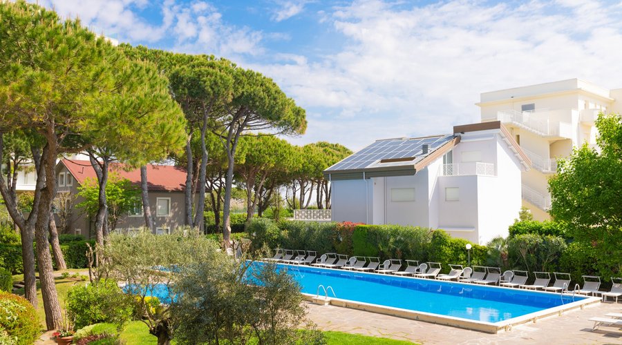Piscina e zona verde