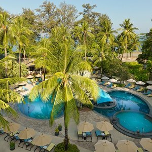 Main Wing Pool