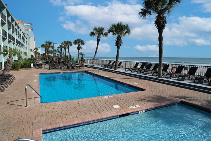 human chess - Picture of Compass Cove Oceanfront Resort, Myrtle