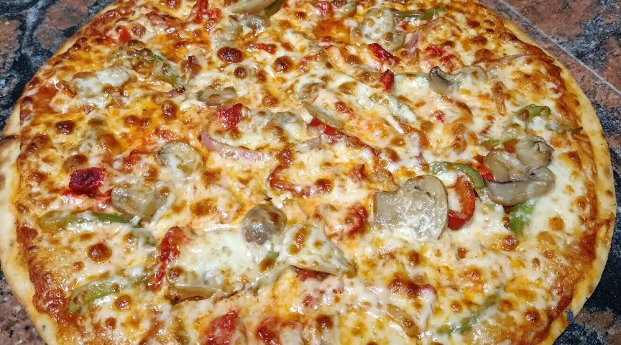 This is photo our restaurant curry & Pizza house very good place Best of all, parking is free and easy to find here. The place is very nice as seen in the photo.