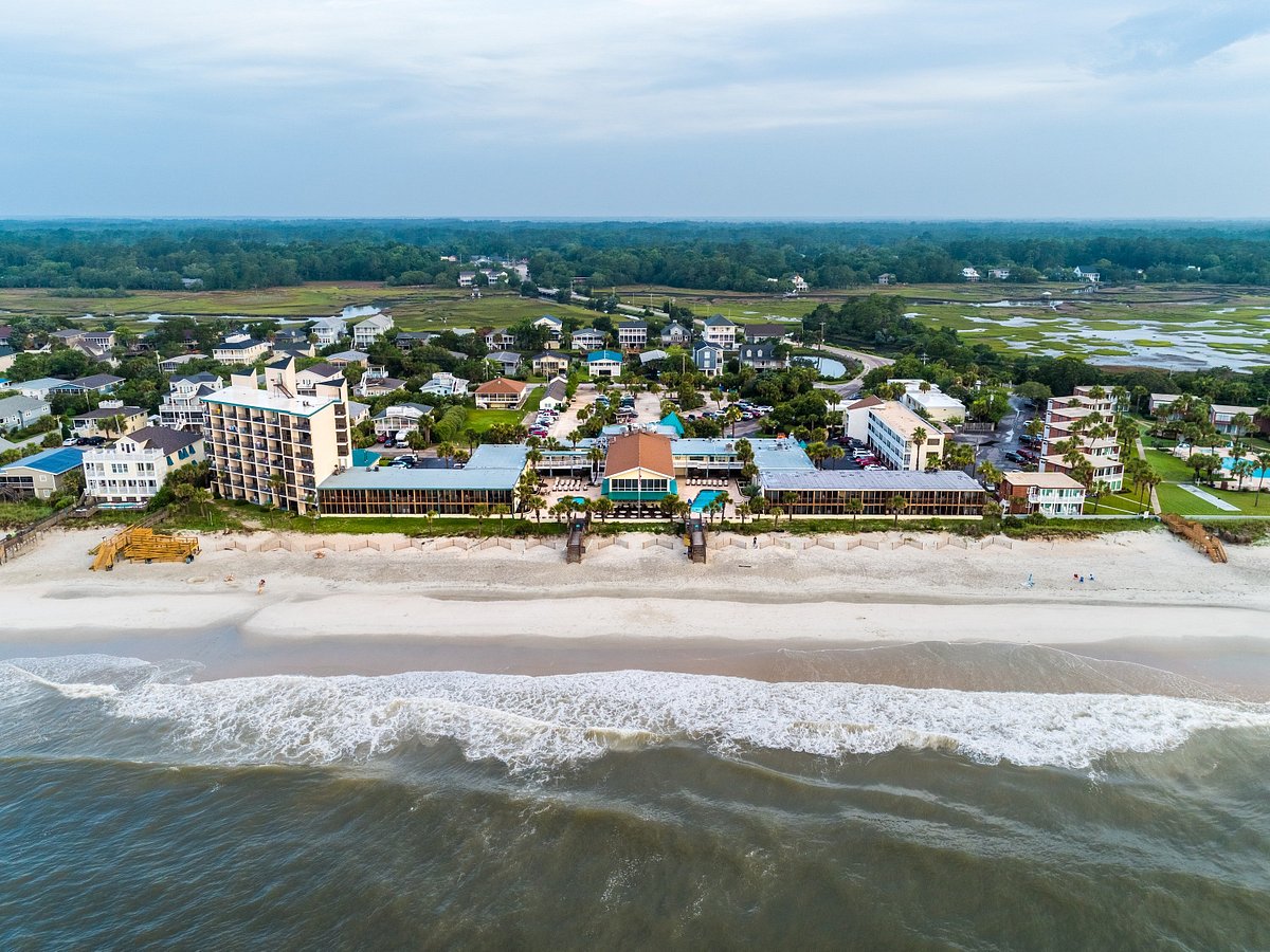 Why the Beach Is the Perfect Place to Keep Practicing Yoga - The Oceanfront  Litchfield Inn