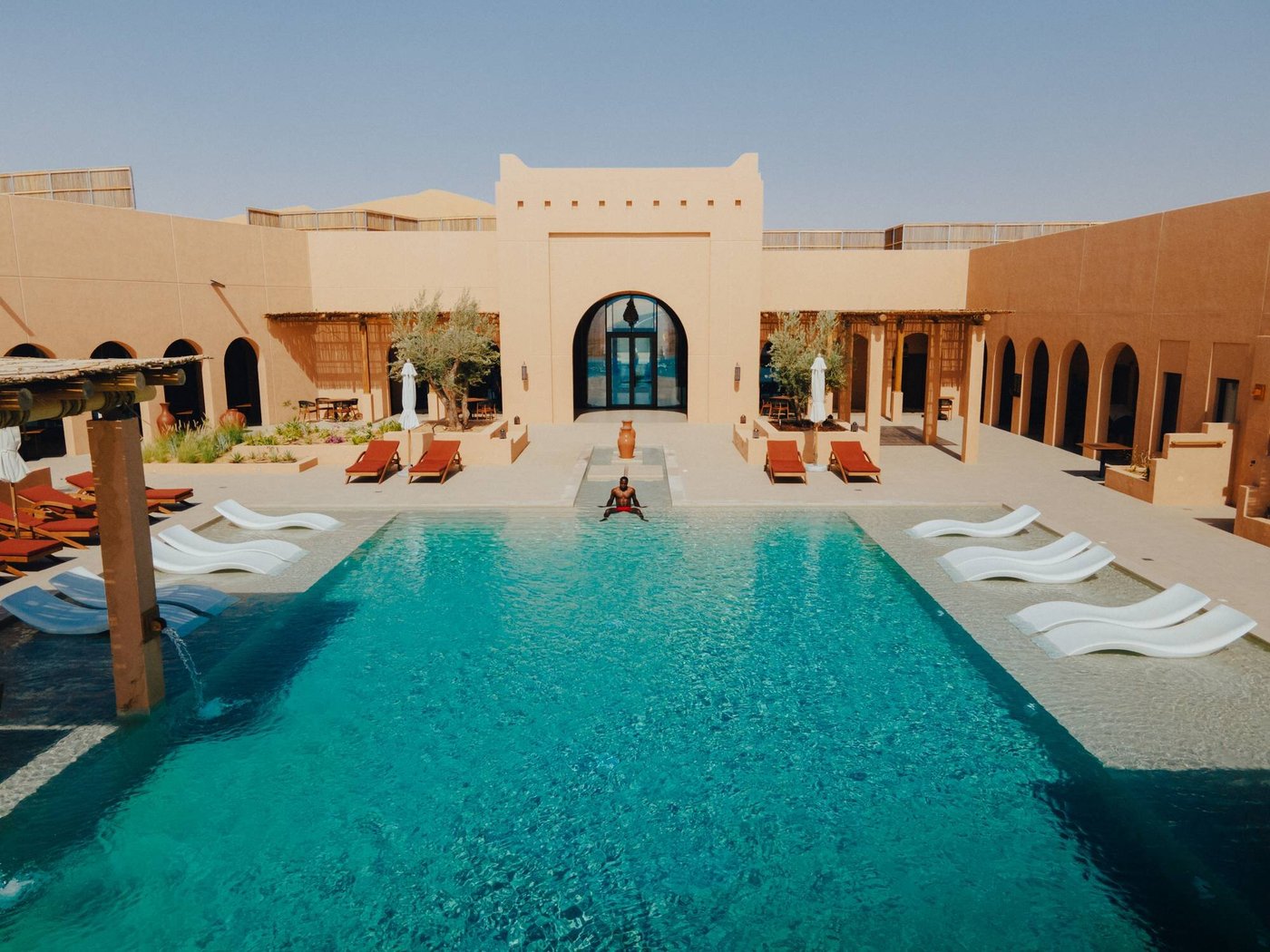 Bab Al Nojoum Bateen Liwa Pool Pictures & Reviews - Tripadvisor