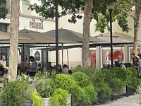La Roca Village: Chic Outlet Shopping, Santa Agnès de Malan…